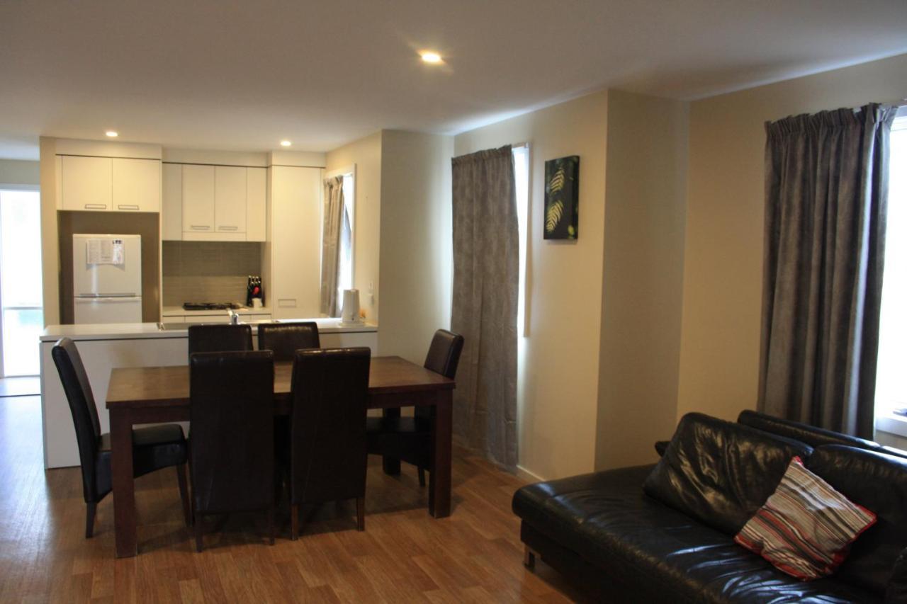 Grand Manor Motor Inn Queanbeyan Kültér fotó