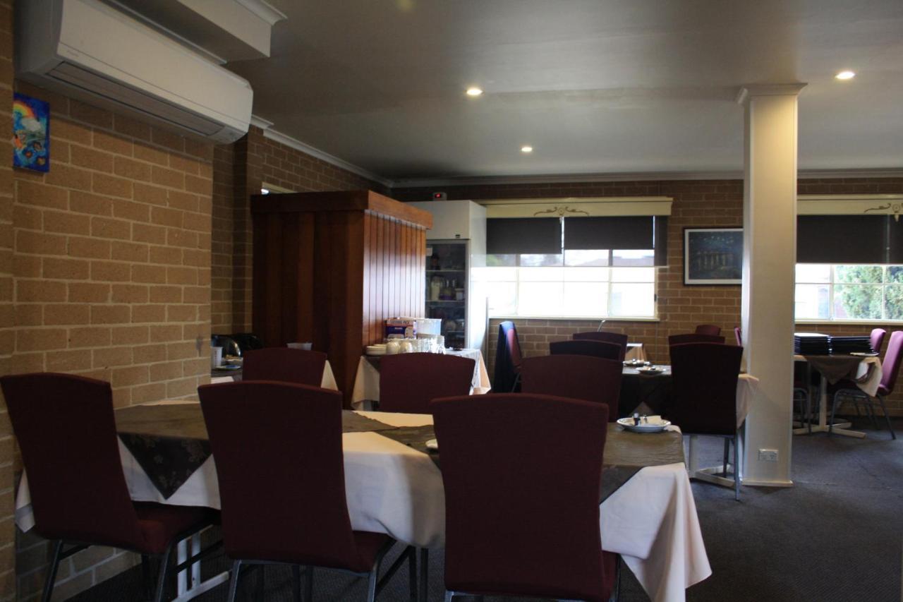Grand Manor Motor Inn Queanbeyan Kültér fotó