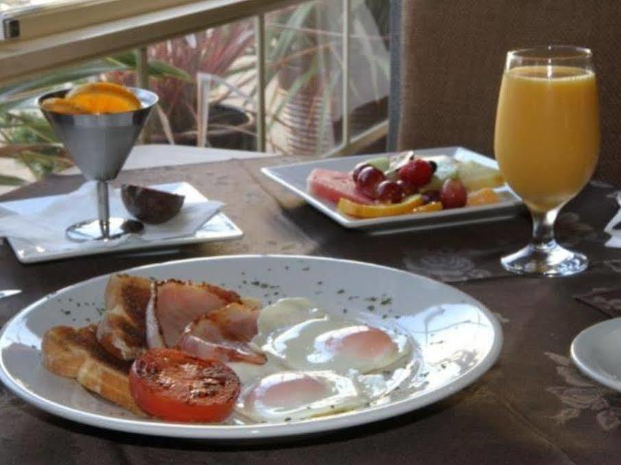 Grand Manor Motor Inn Queanbeyan Kültér fotó