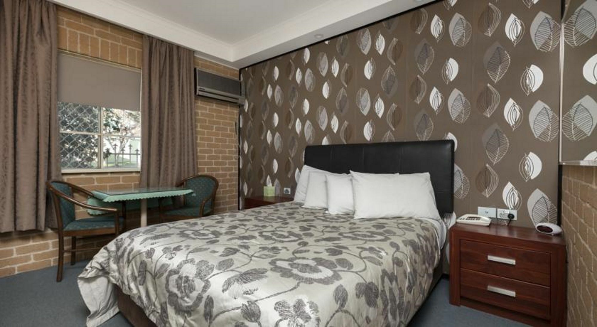 Grand Manor Motor Inn Queanbeyan Kültér fotó